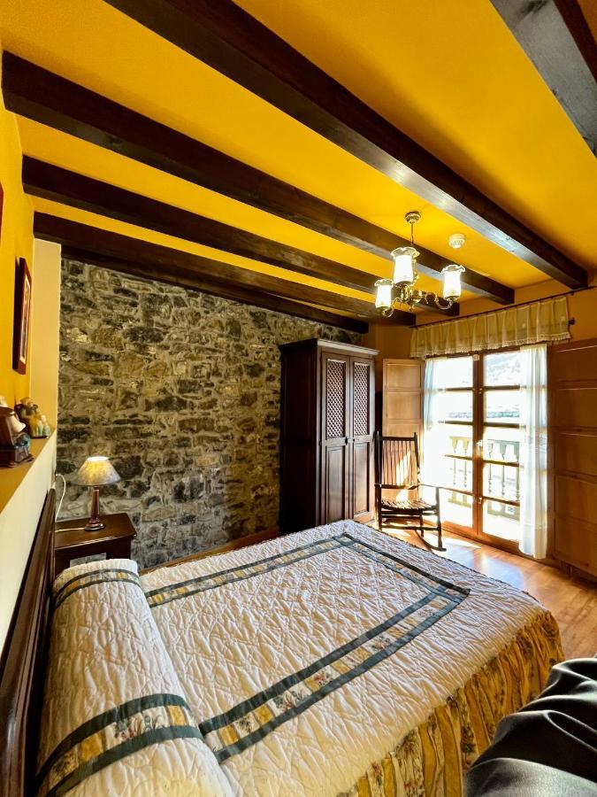 Apartamentos Turisticos Paseo De La Alameda Villaviciosa  Zewnętrze zdjęcie