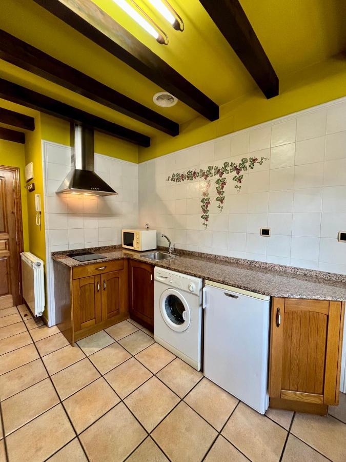 Apartamentos Turisticos Paseo De La Alameda Villaviciosa  Zewnętrze zdjęcie