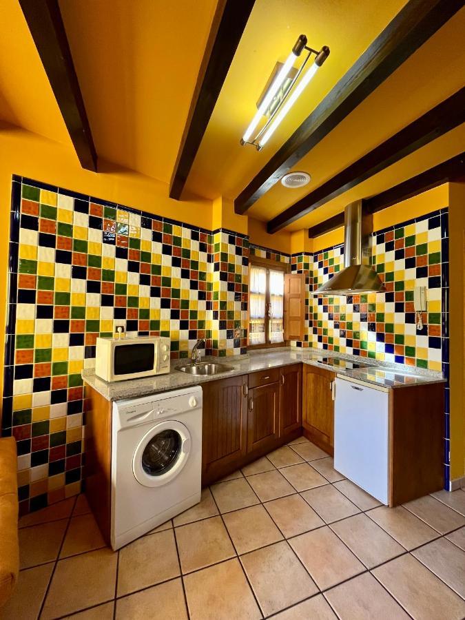 Apartamentos Turisticos Paseo De La Alameda Villaviciosa  Zewnętrze zdjęcie
