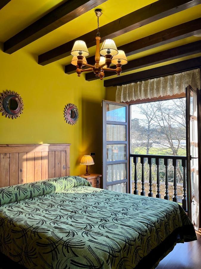 Apartamentos Turisticos Paseo De La Alameda Villaviciosa  Zewnętrze zdjęcie