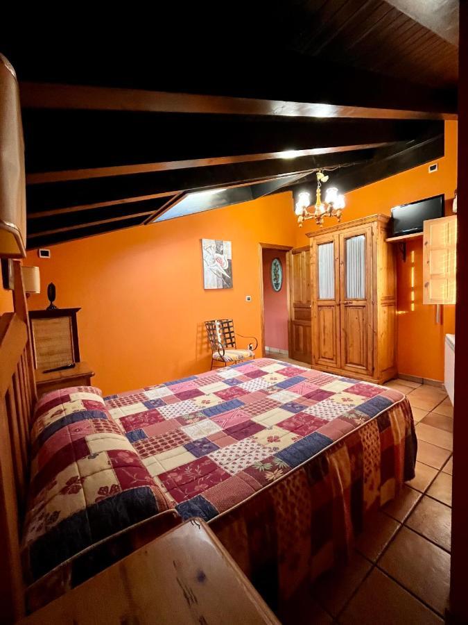 Apartamentos Turisticos Paseo De La Alameda Villaviciosa  Zewnętrze zdjęcie