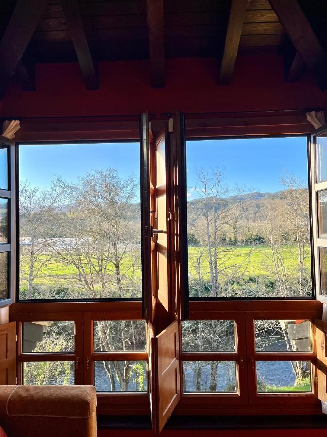 Apartamentos Turisticos Paseo De La Alameda Villaviciosa  Zewnętrze zdjęcie
