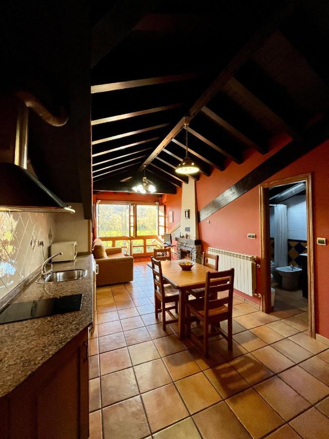 Apartamentos Turisticos Paseo De La Alameda Villaviciosa  Zewnętrze zdjęcie